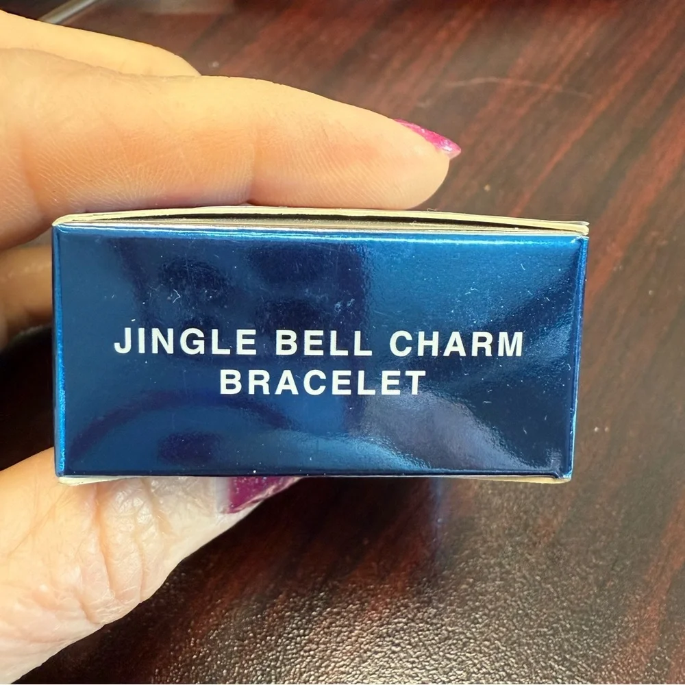 Avon “Jingle Bell Charm” Silver and White Charm Bracelet with Pearls NIB 2007